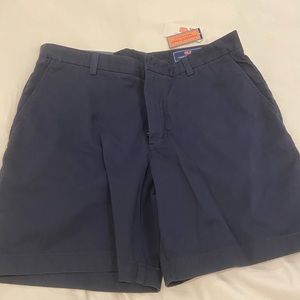 Navy Vineyard Vines Classic Fit 7 Inch Breaker Fit Shorts.
